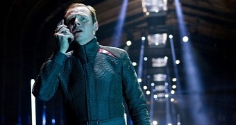 Simon Pegg will reprise his Scotty role in “Star Trek 3,” write the script as well