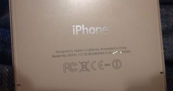 Alleged iPhone 4S prototype