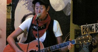 Singer Michelle Shocked goes on anti-gay tirade in concert, prompts massive walk-out