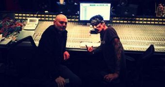 Smashing Pumpkins fronts Billy Corgan and Tommy Lee pose for a shot in the studio