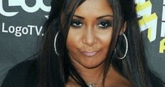 Snooki is now in negotiations to be on the upcoming season of ABC’s Dancing With the Stars, says report