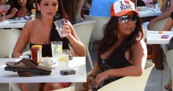 Snooki of MTV’s “Jersey Shore” gets into physical altercation with another man while shooting for season 2 of the reality show