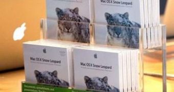 Snow Leopard DVDs at the Apple Retail Store