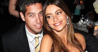 Sofia Vergara and fiancé Nick Loeb are having problems again, are in counseling
