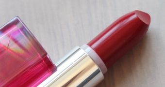Lead Found in Lipstick Considered a Threat to One's Mental Health