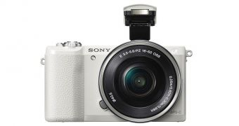 Sony A5100 mirrorless camera launches