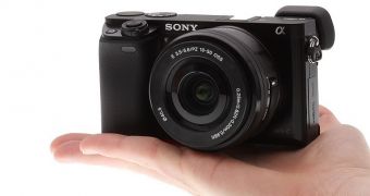 Sony A6000 pre-orders ship out