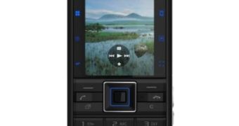 Sony Ericsson C902 in the normal black version