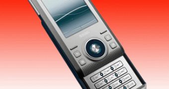 Sony Ericsson S500i in silver