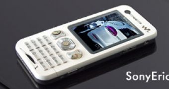 Sony Ericsson W890 Scirocco Edition
