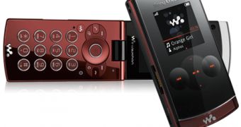 Sony Ericsson W980 in Violin Red