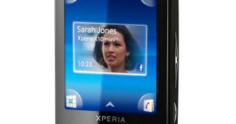 Sony Ericsson Xperia X10 Mini Emerges on Video