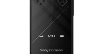 Sony Ericsson Z555 in its new black color