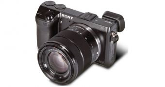 Sony NEX-7 Successor with Full Frame Sensor Arriving in September – Rumor