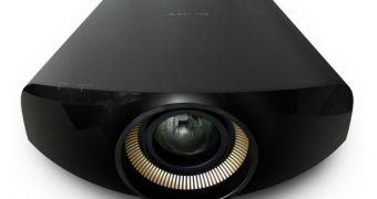 Sony readies super home projector