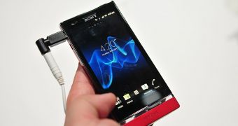Sony Xperia P Approved by FCC, Heading to Various Carriers