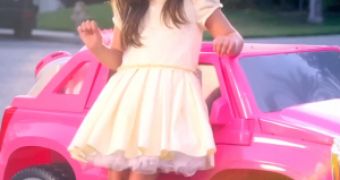 Sophia Grace Releases Music Video for “Girls Just Gotta Have Fun”