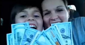 Sherry Whitesides and her son took a quick selfie before turning the money in