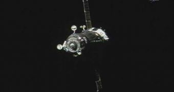 Soyuz Carries Three New Astronauts to the ISS in Record Breaking Run