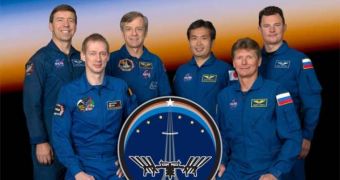 The joint crew of Expedition 20, in their official picture