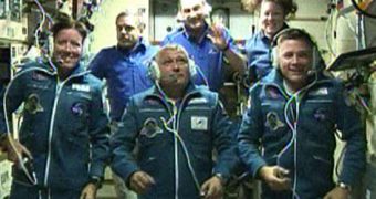 The full crew of Expedition 24 to the ISS