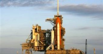 Space Shuttle Endeavour Arrives at Launch Site