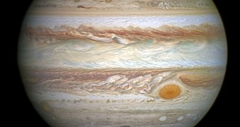 Spot on Jupiter Is a Sunburn the Size of 2 Earths