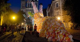 Dutch artist uses plastic bags to make oversized slugs