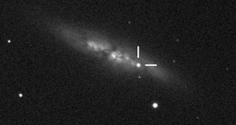 Closest supernova blast in two decades found in the starburst galaxy M82