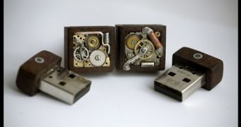 Steampunk USB cufflings unveiled