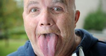 Stephen Taylor has a 3.85-inch (9.8-cm) tongue