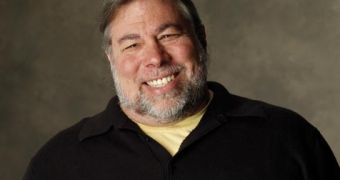 Steve Wozniak Loves His New Lumia 900, iPhone Still His Favorite