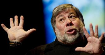 Steve Wozniak finds the Samsung Galaxy Gear worthless