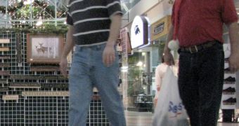 Men shop more to exhibit their socio-economic status