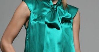 A green bow tie dress is an excellent choice this season