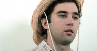 Sufjan Stevens writes an open letter to Miley Cyrus to let her know her grammar could use some improving