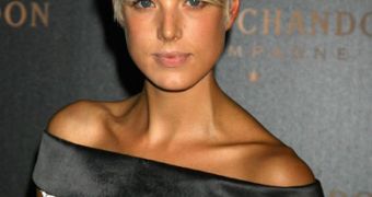 Agyness Deyn's short pixie 'do is the must-have summer haircut
