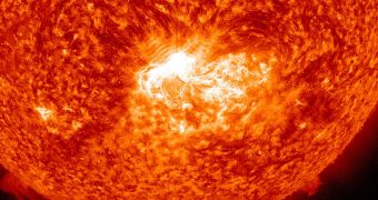 X1.4-class solar flare detected by SDO on July 12, 2012