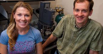 Rice experts Lesley O'Leary (left) and Jeffrey Hartgerink have unveiled a new method for making synthetic collagen, which could prove useful for regenerating new tissues and organs from stem cells