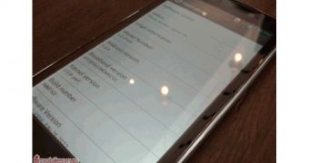 TELUS LG Optimus LTE running Android  4.0.4 ICS