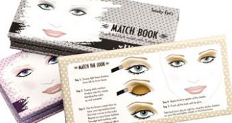 Enjoy a complete make-up in just one tiny, handy box