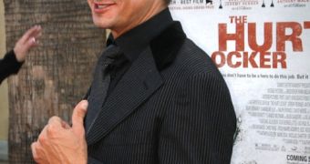 Tabloid tries to out “The Hurt Locker” star Jeremy Renner