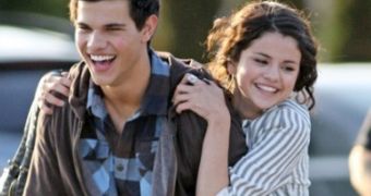 Taylor Lautner and Selena Gomez on their weekend date in Vancouver