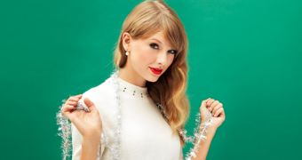 Taylor Swift says she’s a sucker for bad boys, admits she’s prone to bad luck in love