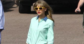 Taylor Swift will be on the “New Girl” season 2 finale, playing Elaine