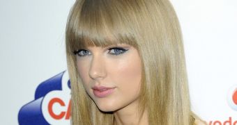 Taylor Swift admits she writes songs about her exes, says they’re on her black list