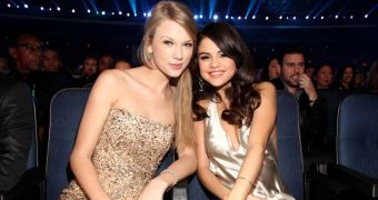 Taylor Swift is reaching out to Selena Gomez for a reconciliation