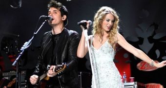 John Mayer and Taylor Swift dated a while back, might be rekindling the romance