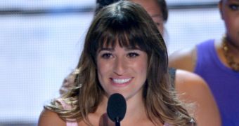 Lea Michele talks about Cory Monteith at Teen Choice Awards