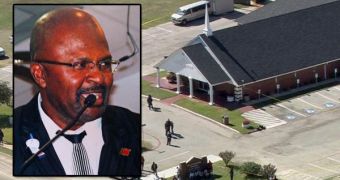 Texas pastor is killed in church, by a man swinging an electric guitar